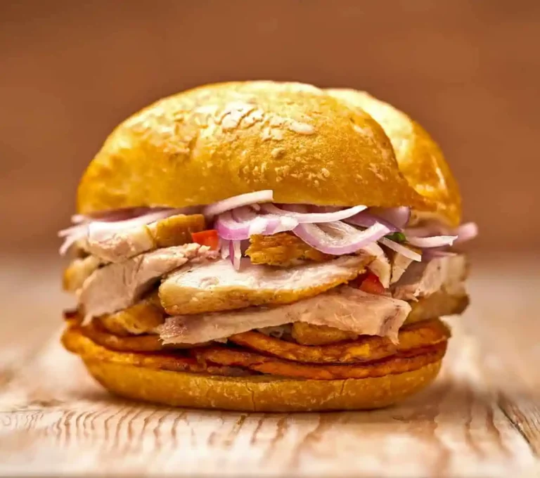 pan con chicharrón